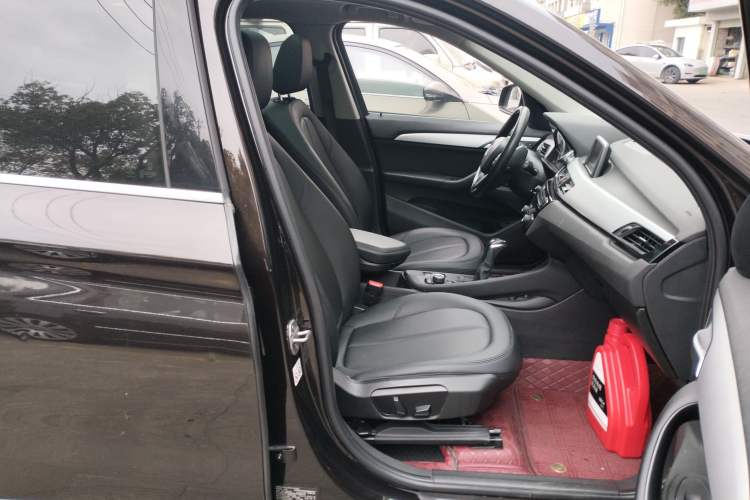 Used BMW X1 2018 sDrive20Li Leading Model