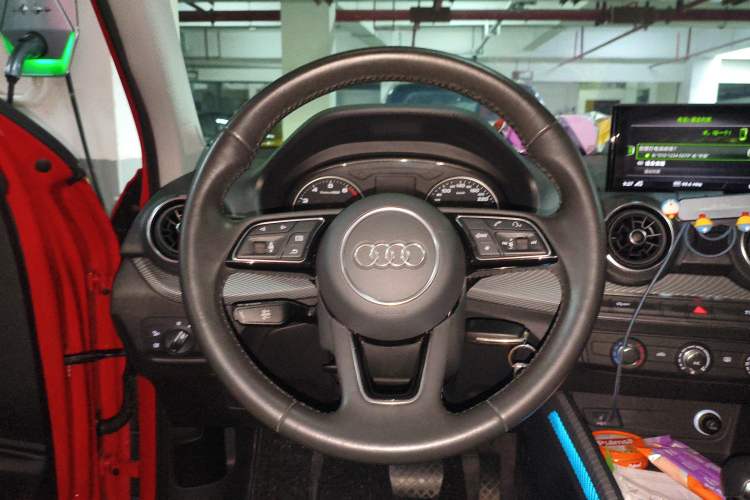 Used Audi Q2L 2018 35 TFSI Launch Exclusive Edition China V