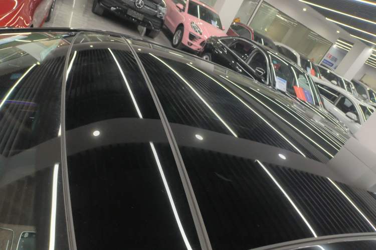 Used Mercedes-Benz E-Class New Energy 2023 E 350 e L Plug-in Hybrid Sedan
