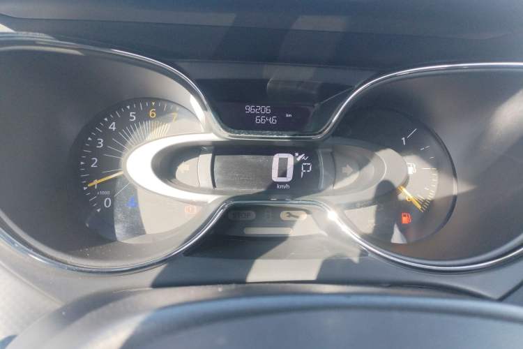 Used Renault Captur 2015 1.2T Automatic Comfort Edition
