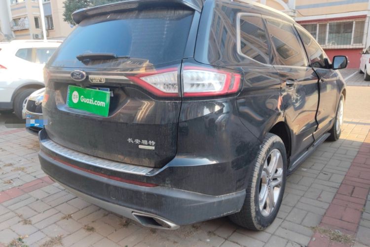 Used Ford Edge 2016 EcoBoost 245 Two-Wheel-Drive Titanium 7-Seater
