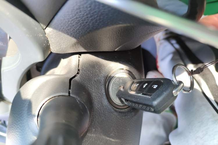 Used Nissan Tiida 2016 1.6L CVT Cool Dynamic Edition
