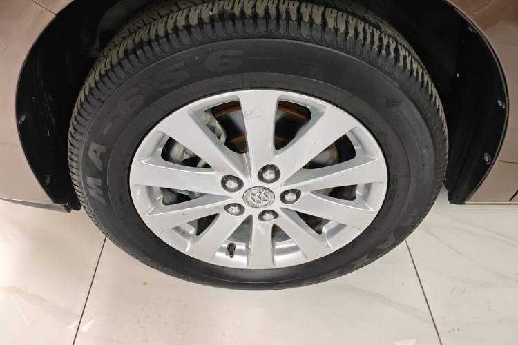 Used Buick GL8 2018 28T Luxury Model China VI Standard
