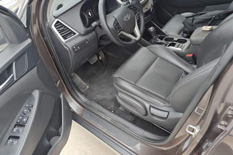 Used Hyundai Tucson 2015 1.6T Dual-Clutch Two-Wheel-Drive Smart Model