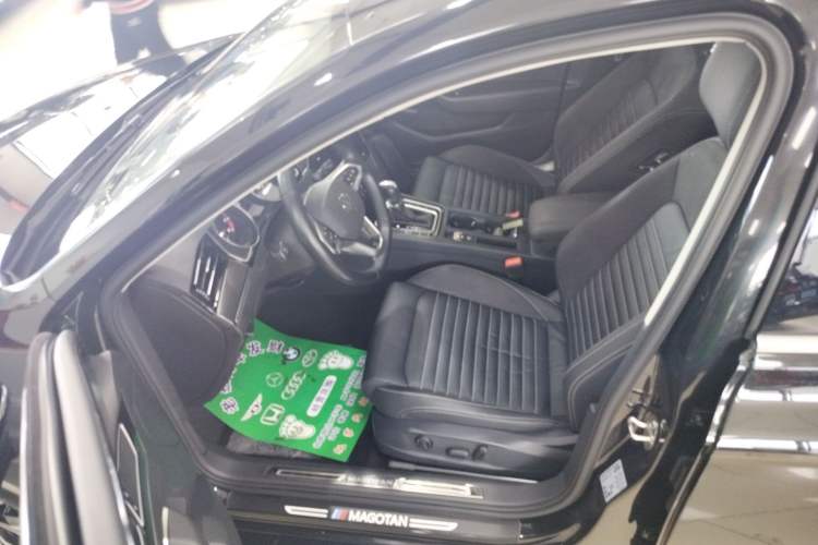 Used Volkswagen Magotan 2020 330TSI DSG Leading Model
