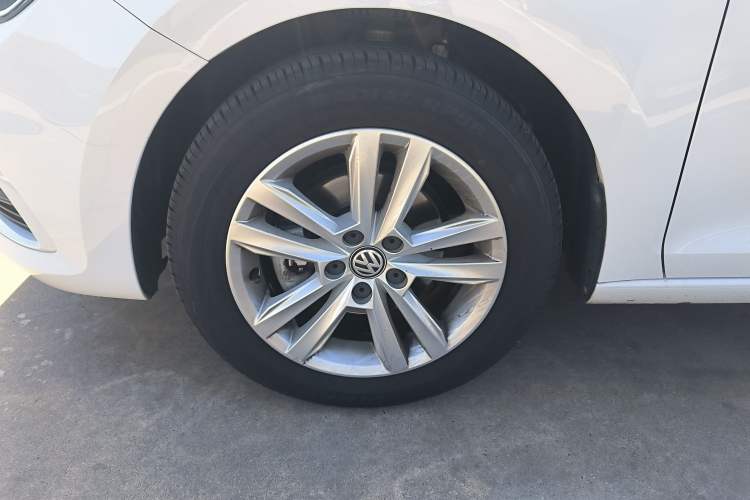 Used Volkswagen Santana 2016 1.6L Automatic Comfort Edition
