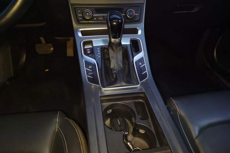 Used Geely Auto Emgrand 2019 Leading Edition 1.5L CVT Upward-Connected Model China VI Standard