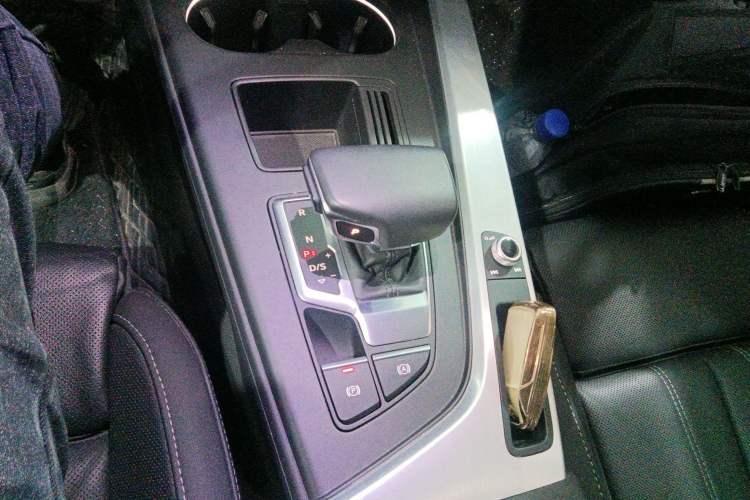 Used Audi A4L 2023 40 TFSI Fashion Dynamic Model