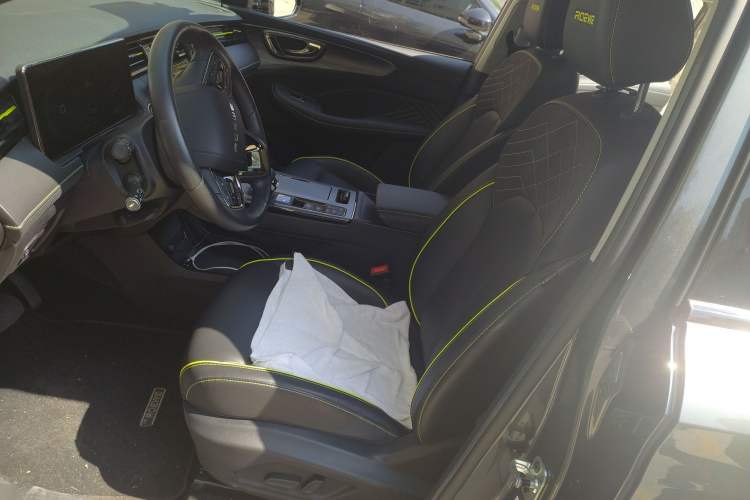 Used Roewe RX5 2021 PLUS 330TGI Automatic National Trend Intelligent Deluxe Edition