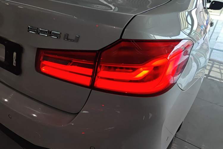 Used BMW 5 Series 2019 525Li M Sport Package