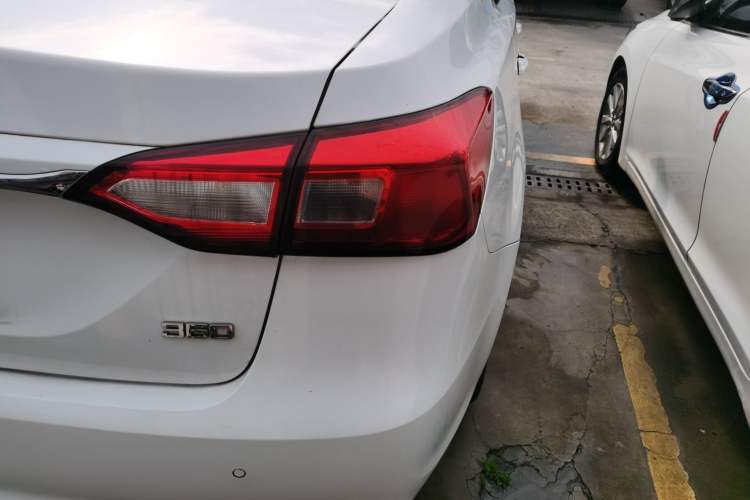 Used Roewe 360 2015 1.5L Automatic Luxury Edition