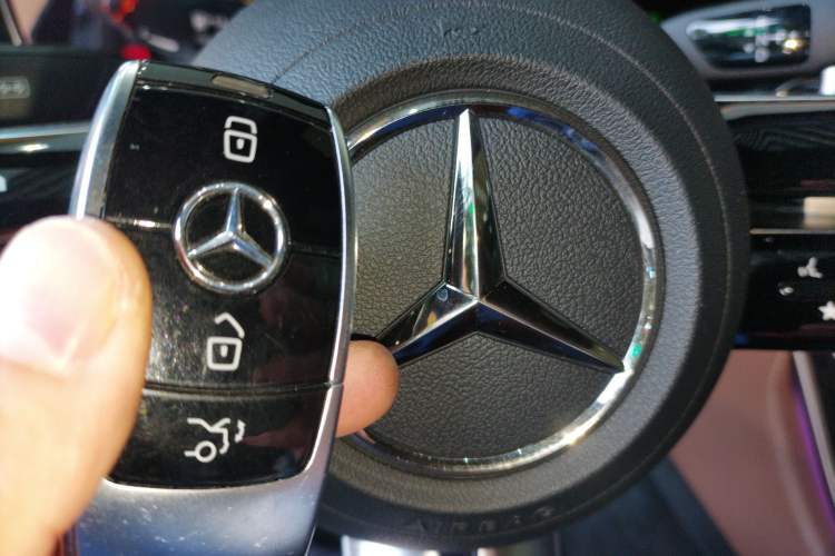 Used Mercedes-Benz E-Class 2022 E 300 L Sport Luxury Edition
