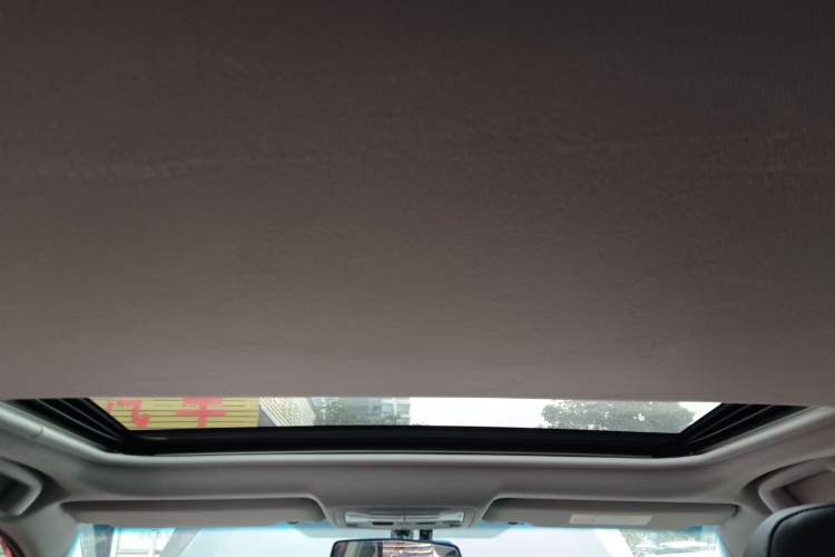 Used Toyota Camry 2015 2.0G Premier Edition
