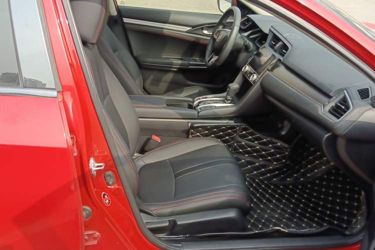 Used Honda Civic 2016 220TURBO CVT Luxury Edition
