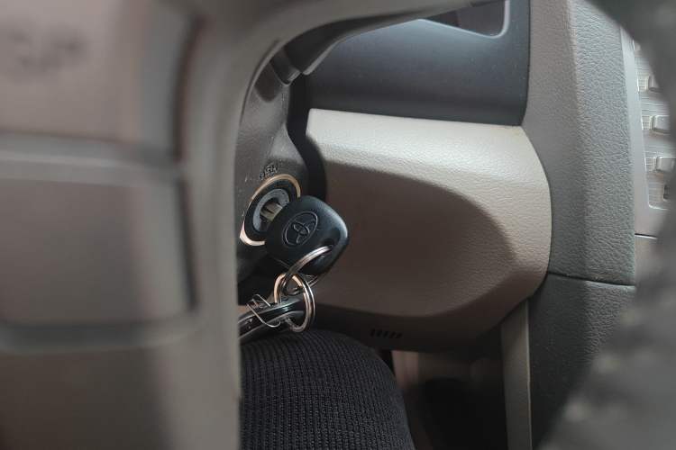 Used Toyota Camry 2013 200G Classic Luxury Edition