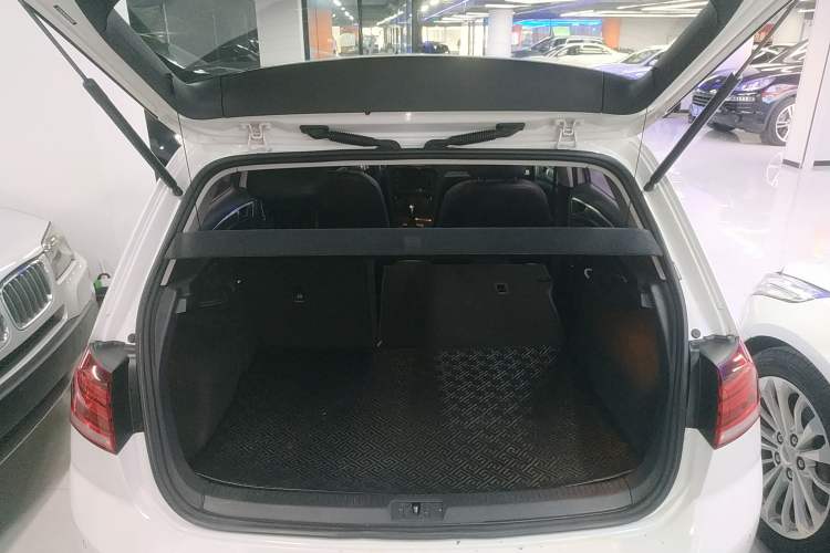 Used Volkswagen Golf 2019 200TSI DSG Comfort & Ambition Edition China VI Standard