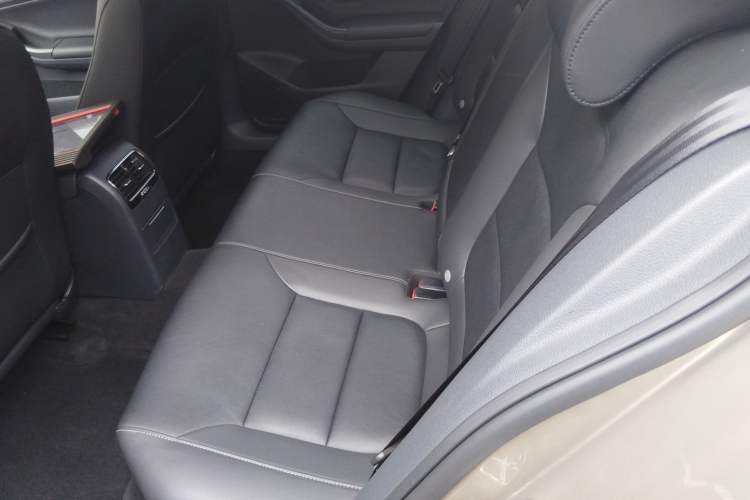 Used Volkswagen Sagitar 2018 1.6L Manual Comfort Model