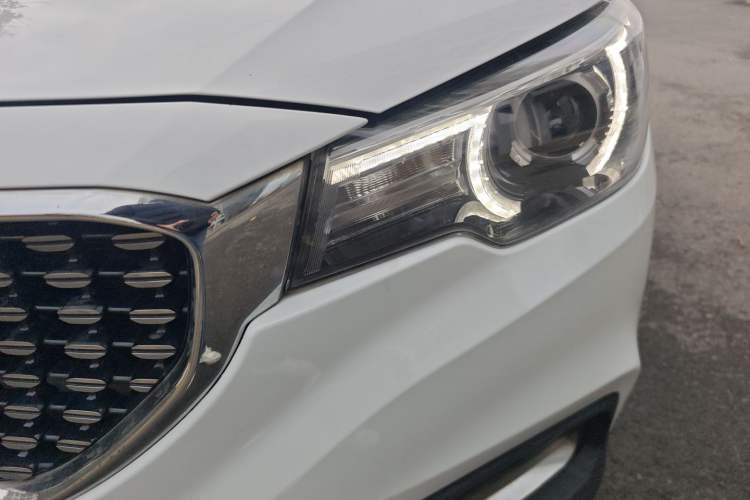 Used MG ZS 2018 1.5L Automatic Luxury Edition China V Standard