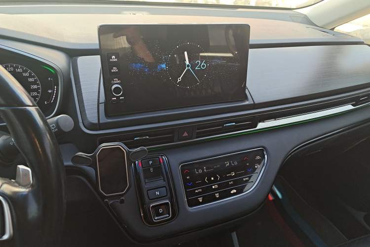 Used Honda Elysion 2022 2.0L eHEV Luxury First Edition
