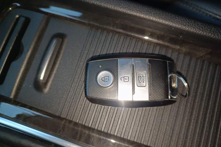 Used Kia K5 2016 1.6T Automatic LUX
