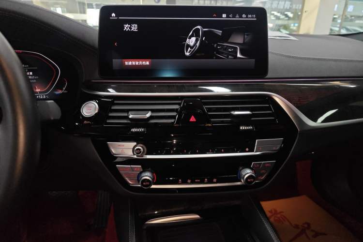 Used BMW 5 Series 2022 525Li M Sport Package