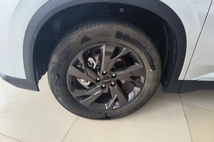 Used Dongfeng Aeolus Mage 2025 1.5T JingShang Edition
