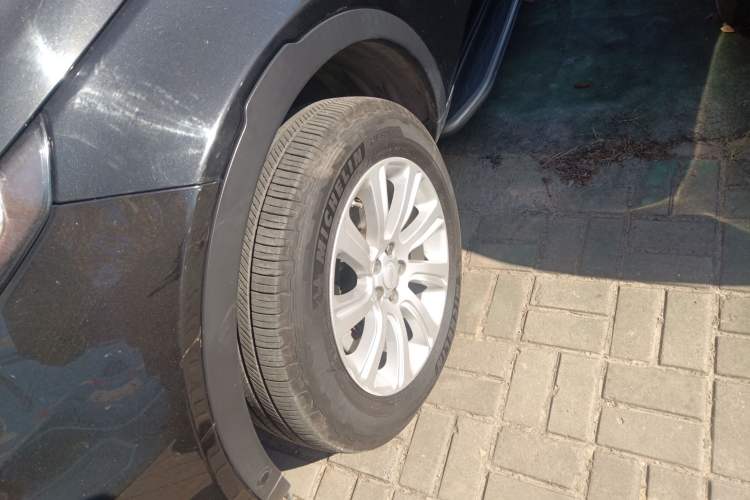 Used Land Rover Discovery Sport 2019 240 PS SE Version China VI Standard