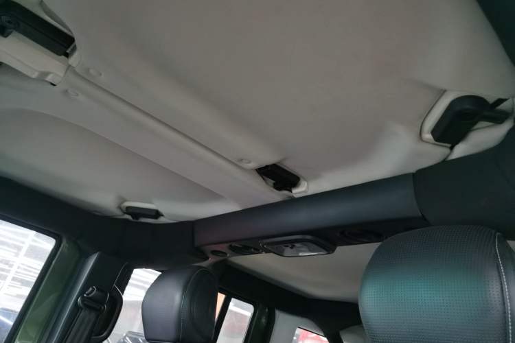 Used  BJ40 2018 PLUS 2.3T Automatic Four-Wheel Drive Premium Edition China V