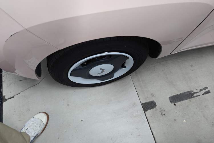 Used Wuling Hongguang MINIEV 2022 Macaron Premium Model – Lithium Iron Phosphate
