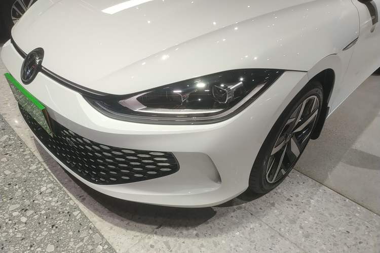 Used Volkswagen Lamando 2023 Lavida L 280TSI DSG Cool & Spicy Edition