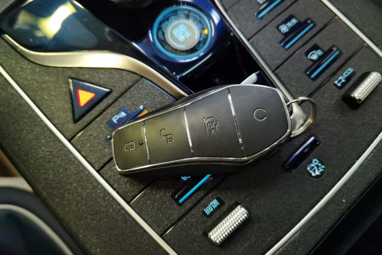 Used BYD Qin PLUS 2021 EV 400KM Luxury Model
