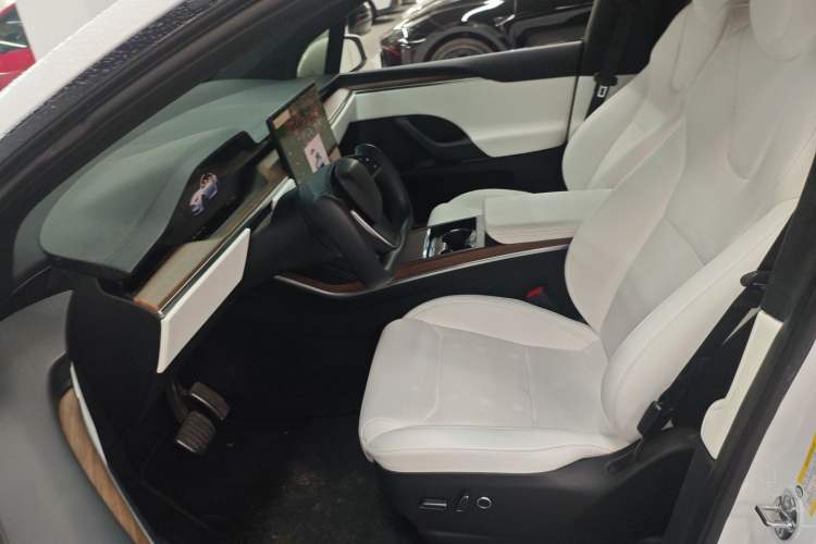 Used Tesla Model X 2023 Dual-Motor All-Wheel-Drive Version