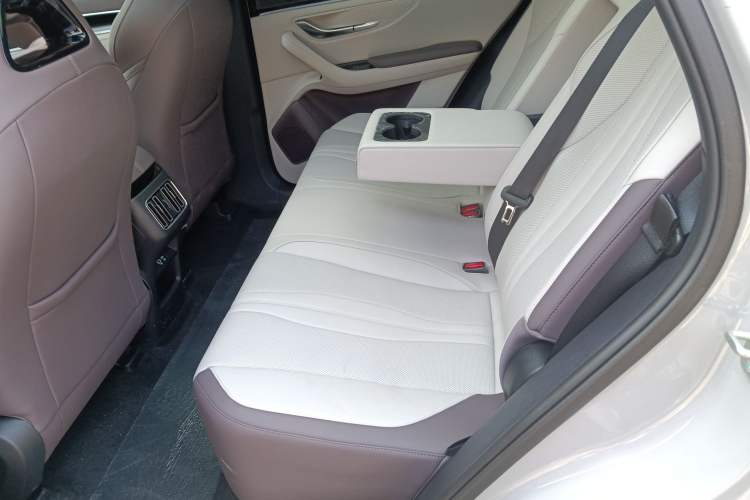 Used BYD Song PLUS New Energy 2025 DM-i Intelligent Driving 160KM Flagship Model
