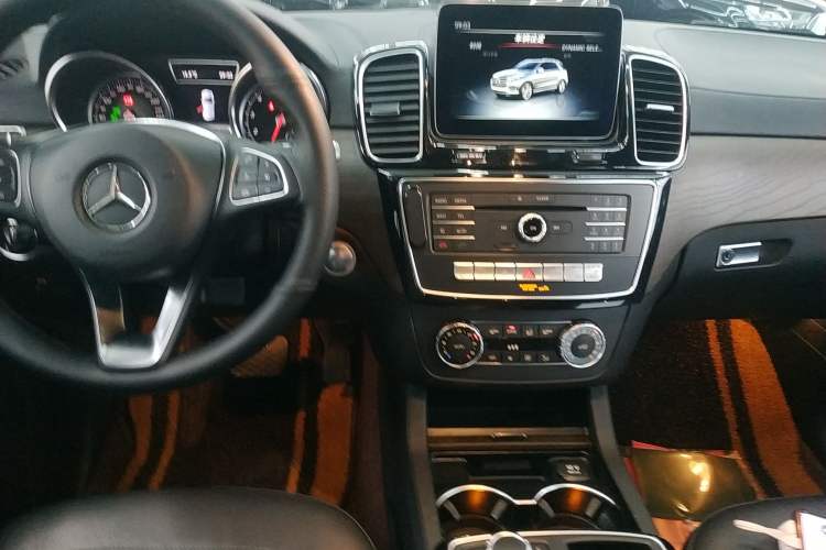 Used Mercedes-Benz GLE 2018 GLE 320 4MATIC Dynamic Edition Collector's Edition