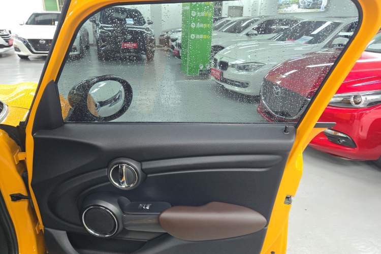 Used  MINI 2016 1.2T ONE Pioneer Edition Five-Door Version