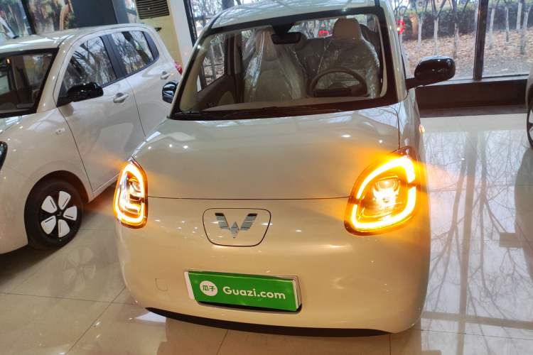 Used Wuling Hongguang MINIEV 2025 Four-Door Version Advanced Edition
