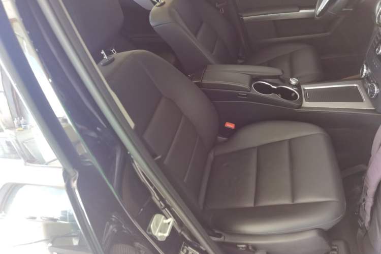 Used Mercedes-Benz GLK-Class 2014 GLK 260 4MATIC Dynamic Model
