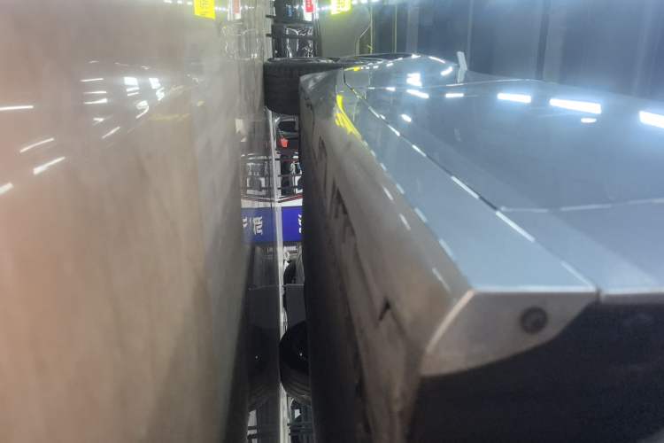 Used  GT 2023 560 Rear-Drive Seven-Wing Edition
