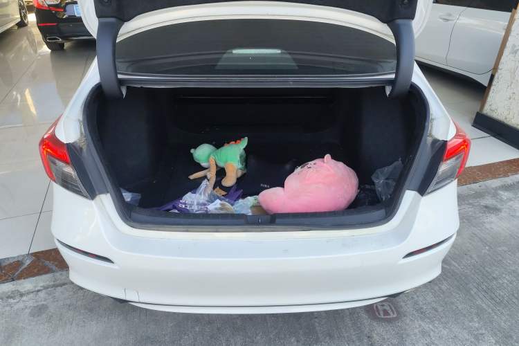 Used Honda Civic 2022 240TURBO CVT Dynamic Edition
