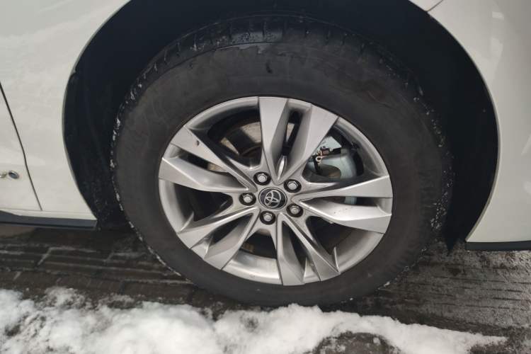 Used Toyota Sienna 2024 2.5L Hybrid Four-Wheel Drive Prestige Edition
