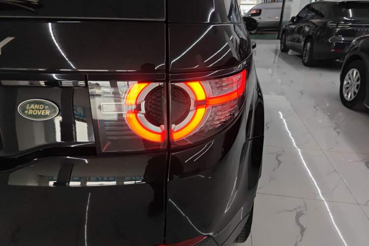 Used Land Rover Discovery Sport 2018 240 PS SE Version
