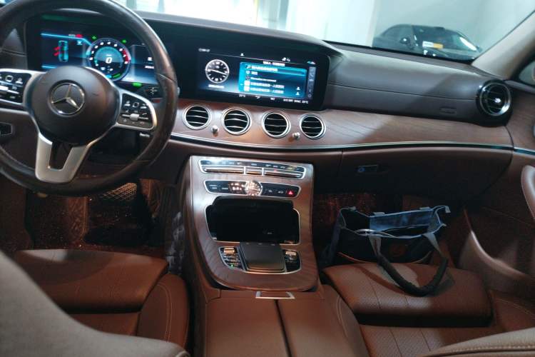 Used Mercedes-Benz E-Class 2019 E 260 L