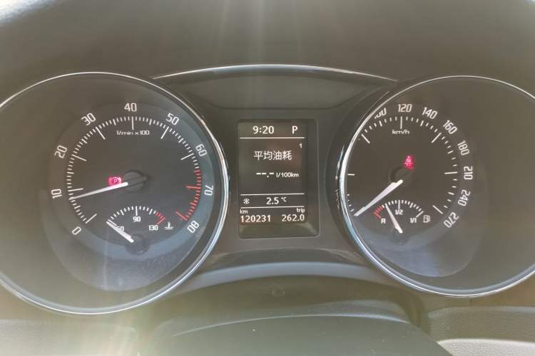 Used Skoda Superb 2013 1.8TSI Automatic MingShi Edition
