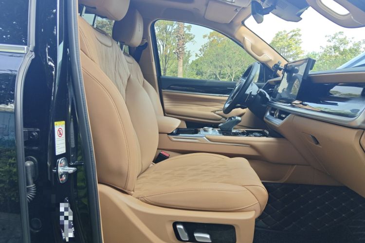 Used Tank 500 New Energy 2024 Hi4-T
