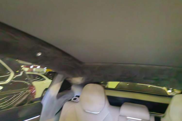 Used Hima Luxeed R7 2024 All-Electric 802 km Max
