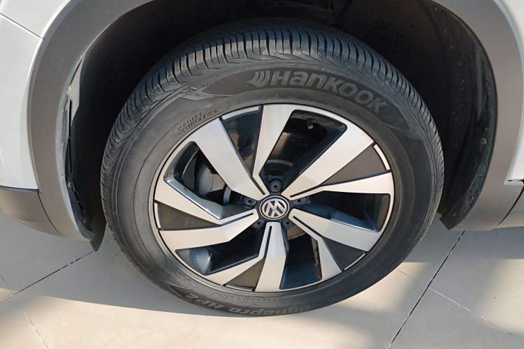 Used Volkswagen Tayron 2020 330TSI Two-Wheel Drive Luxury Smart Connectivity Version
