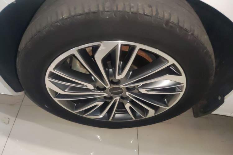 Used FORTHING Yacht 2022 1.5T DCT Chasing-the-Waves Edition
