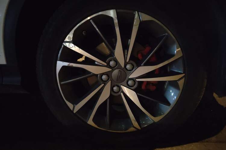 Used Geely Auto Coolray 2019 Sport Version 260T DCT Battle China VI Standard
