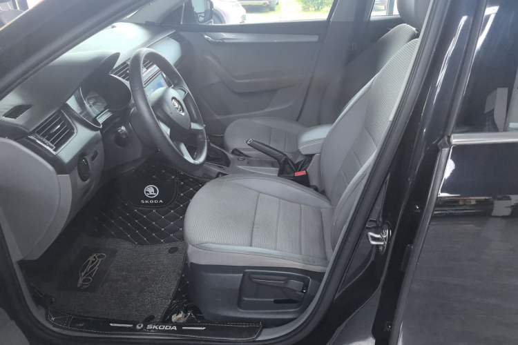 Used Skoda Octavia 2015 1.6L Automatic Yijie Edition
