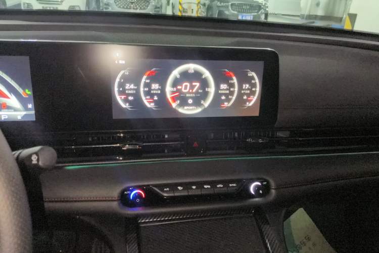 Used GAC Trumpchi EMPOW 2023 270T DCT J16 Version